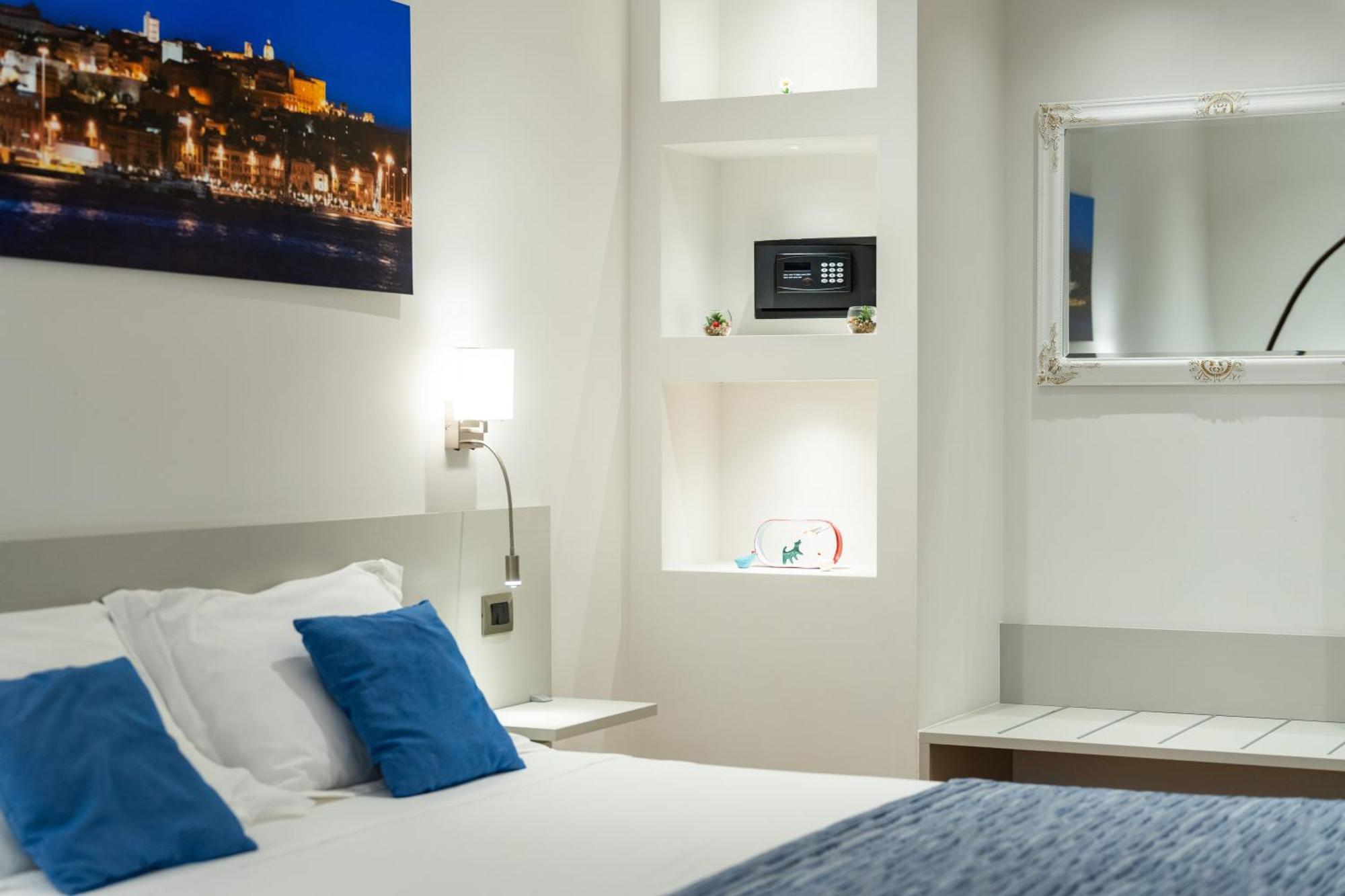 The Inga Rooms Marina Кальяри Экстерьер фото